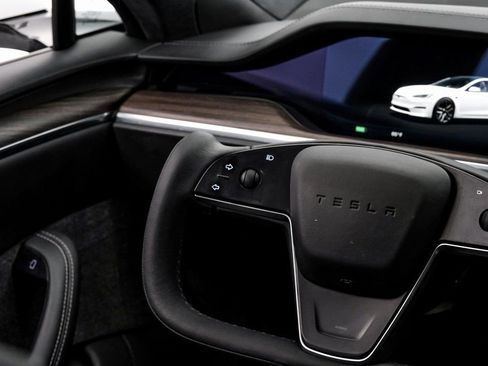 Used 2023 Tesla Model S image 24