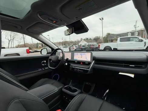 Used 2023 Hyundai Ioniq 5 Limited image 25