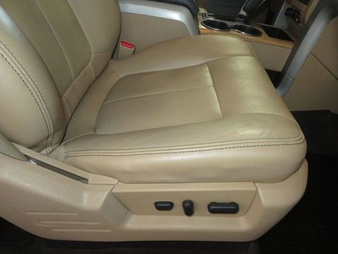 Used 2011 Ford F150 Lariat w/ Lariat Chrome Pkg AWD/4WD image 35