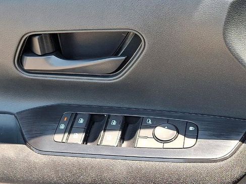 Certified 2025 Nissan Kicks S AWD/4WD image 25