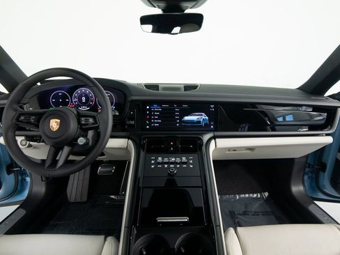 New 2026 Porsche Panamera 4 image 33