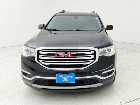 Used 2017 GMC Acadia SLE image 2