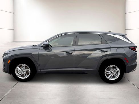 New 2026 Hyundai Tucson SE FWD image 3
