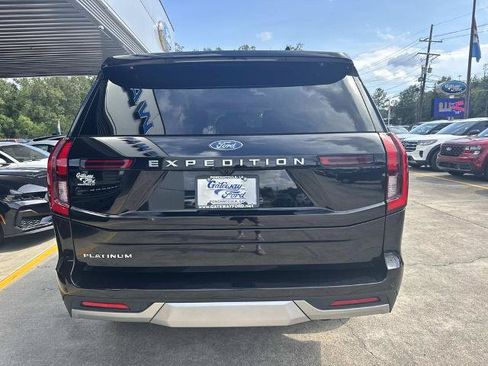 Certified 2025 Ford Expedition Platinum w/ Driver's Package AWD/4WD image 5