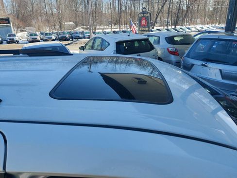 Used 2015 Toyota Sienna XLE image 19