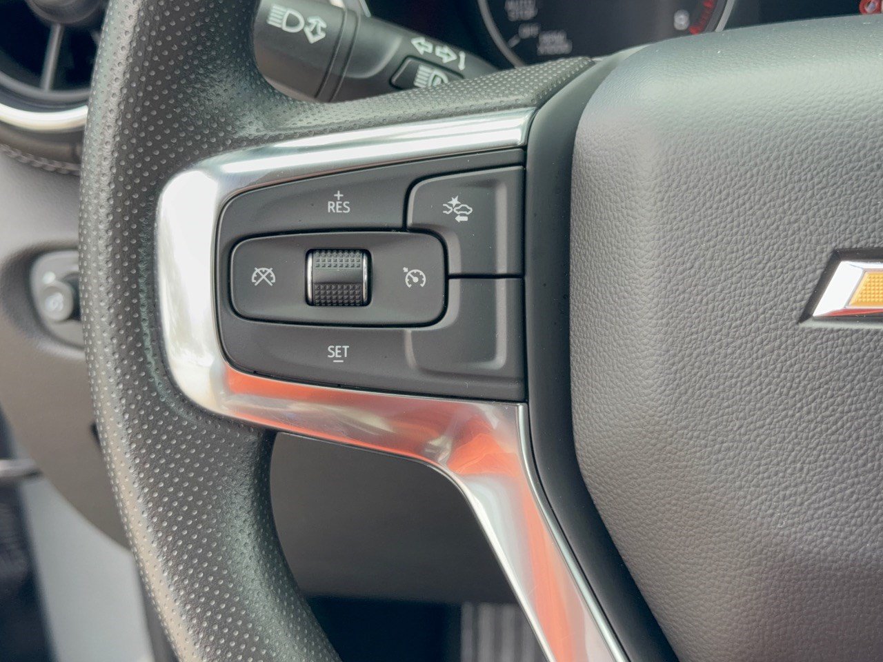 Certified 2025 Chevrolet Blazer LT FWD image 18
