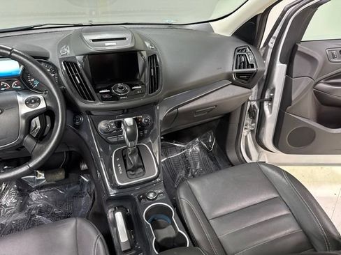 Used 2014 Ford Escape Titanium w/ Equipment Group 401A AWD/4WD image 19