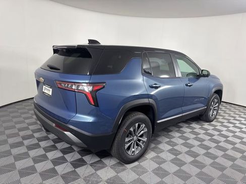 New 2026 Chevrolet Equinox LT w/ Convenience Package II AWD/4WD image 3