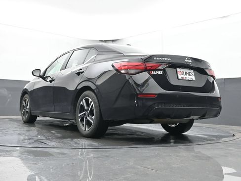 Used 2024 Nissan Sentra SV FWD image 39