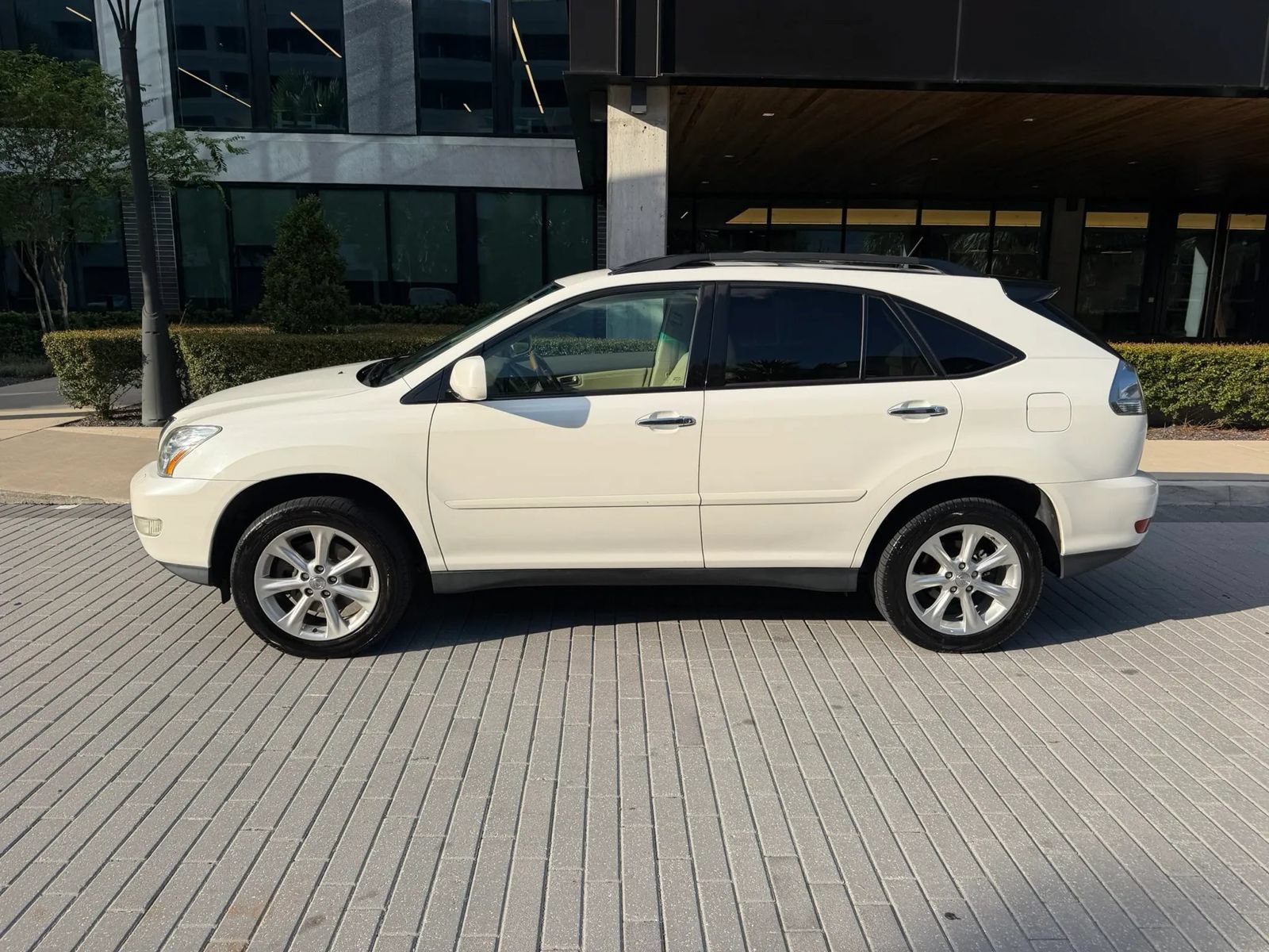 Used 2009 Lexus RX 350 AWD image 9