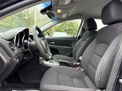 Used 2016 Chevrolet Cruze Eco image 11