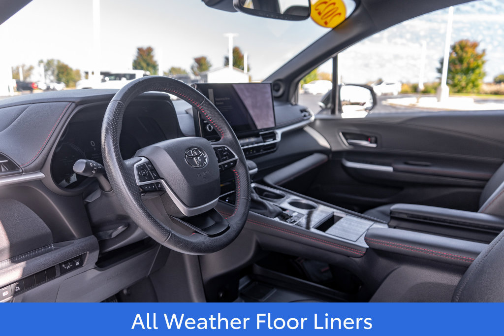Used 2025 Toyota Sienna XSE w/ XSE Plus Package AWD/4WD image 21