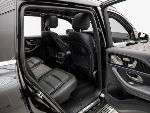 Used 2024 Mercedes-Benz GLS 63 AMG 4MATIC image 39