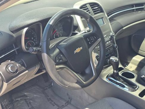 Used 2016 Chevrolet Malibu LS w/ Protection Package FWD image 7