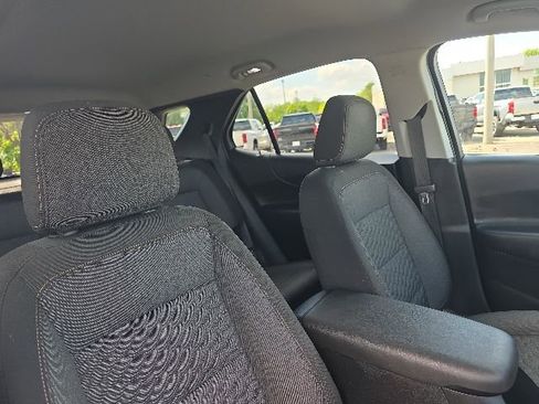 Used 2020 Chevrolet Equinox LT AWD/4WD image 9