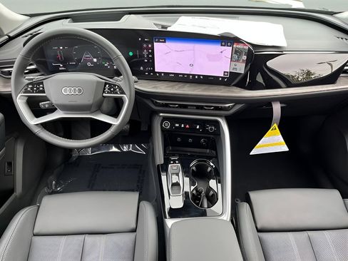 New 2025 Audi Q5 Premium Plus image 14