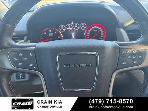 Used 2016 GMC Yukon Denali image 28