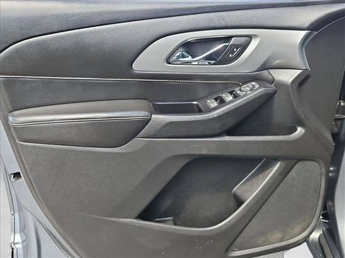 Certified 2018 Chevrolet Traverse LS w/ LPO, Black Accent Package FWD image 11