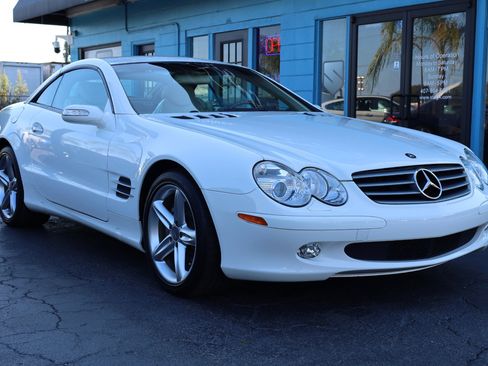 Used 2004 Mercedes-Benz SL 500 image 4