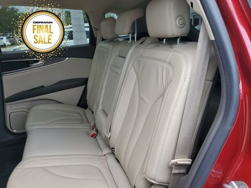 Used 2016 Lincoln MKX Select w/ Select Plus Package image 17