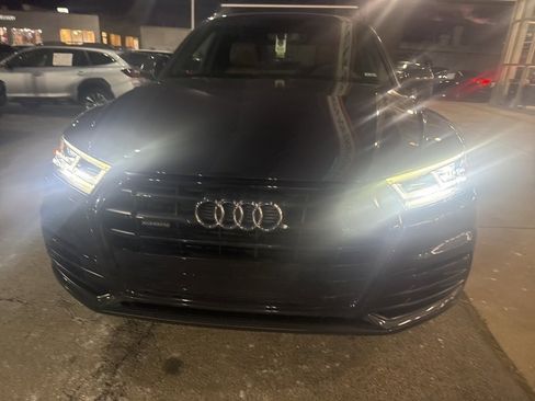 Used 2019 Audi Q5 2.0T Premium Plus w/ Premium Plus Package image 2