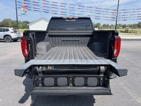 Used 2020 GMC Sierra 1500 Denali w/ Denali Ultimate Package AWD/4WD image 8