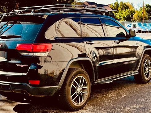 Used 2018 Jeep Grand Cherokee Trailhawk image 5