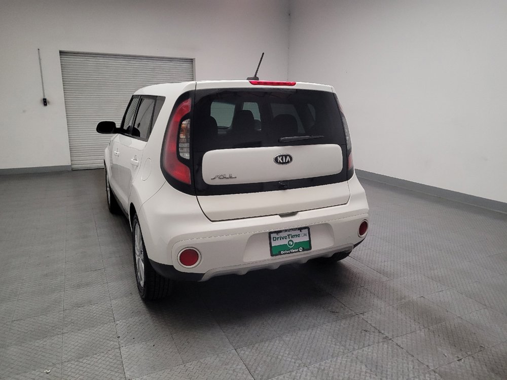 Used 2019 Kia Soul + FWD image 6