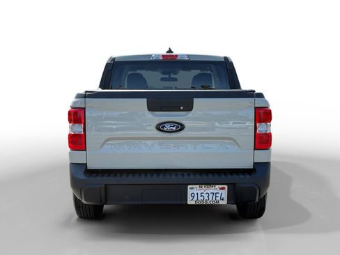 Used 2025 Ford Maverick XL image 4