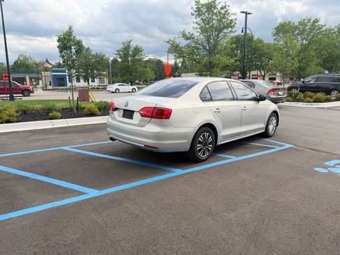 Used 2012 Volkswagen Jetta Sedan FWD image 5