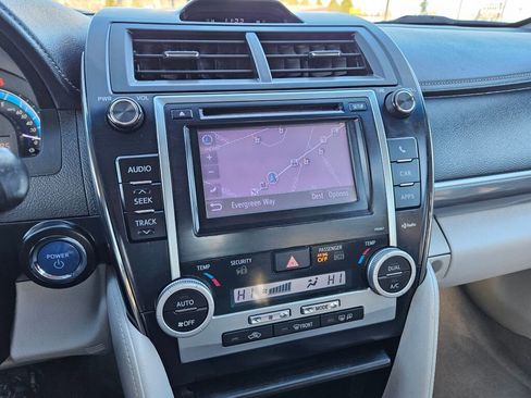 Used 2012 Toyota Camry XLE w/ Leather Pkg image 27