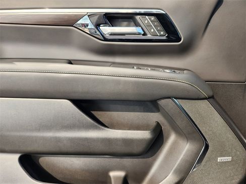 New 2026 Chevrolet Suburban Premier w/ Sun And Tow Package image 17