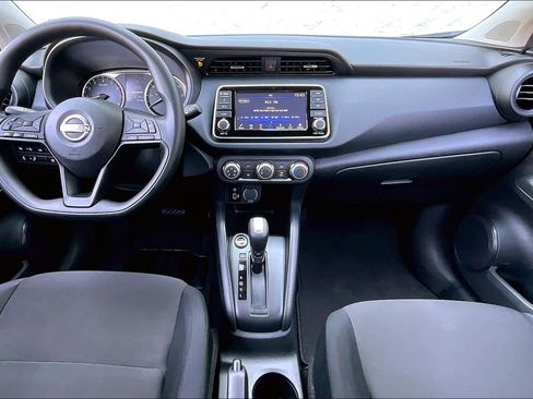 Certified 2025 Nissan Kicks Play S image 15