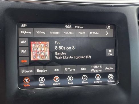 Used 2019 Jeep Cherokee Latitude Plus FWD image 25