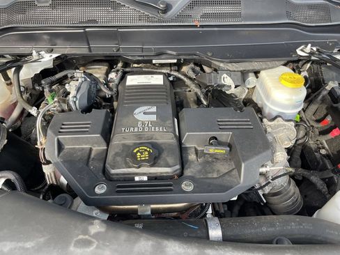 Used 2024 RAM 3500 Big Horn AWD/4WD image 30