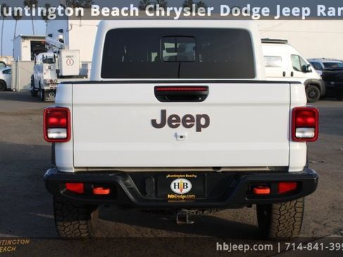 Used 2022 Jeep Gladiator Mojave image 4