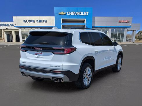 Used 2026 GMC Acadia Elevation w/ Elevation Premium Package FWD image 8
