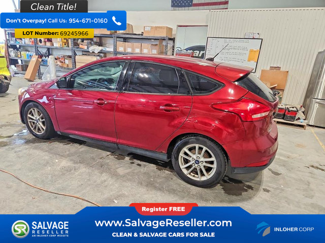 Used 2015 Ford Focus SE FWD image 3