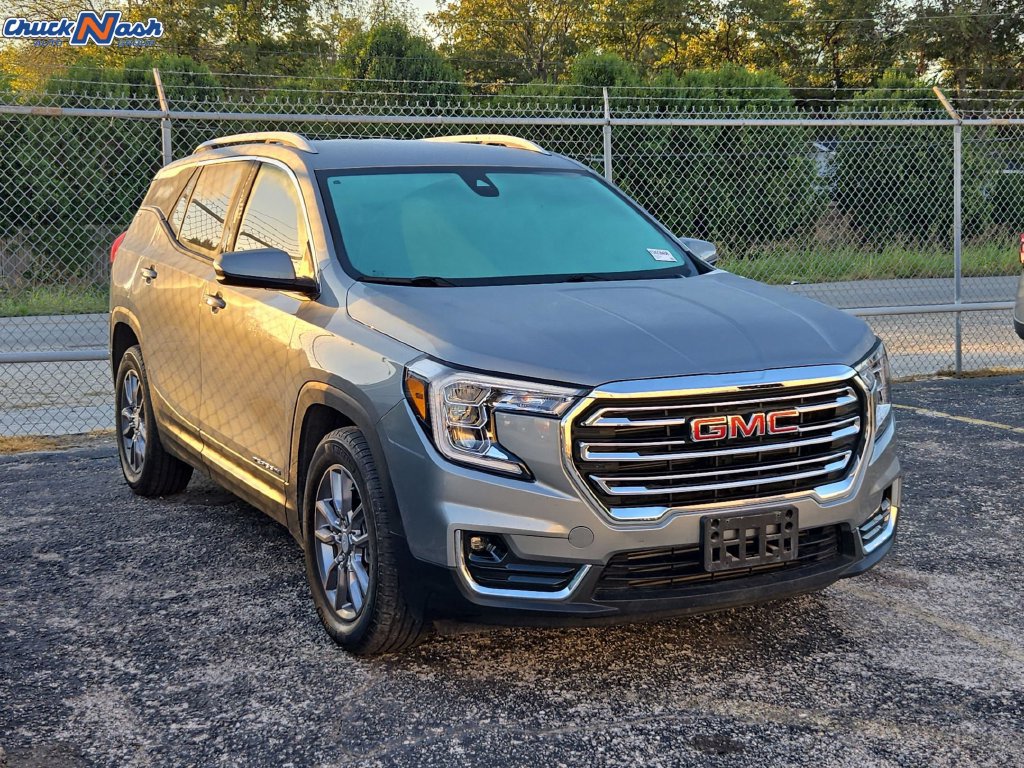 Used 2024 GMC Terrain SLT AWD/4WD image 1