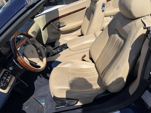 Used 2011 Maserati GranTurismo Convertible RWD image 14