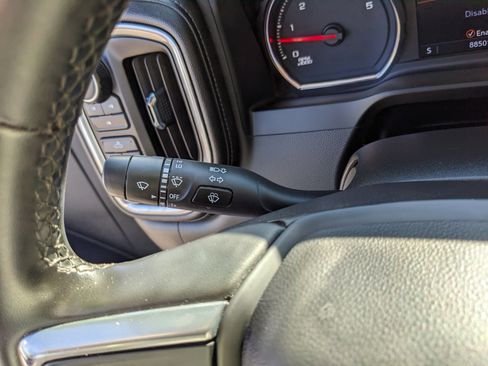 Used 2023 Chevrolet Silverado 2500 LT image 30