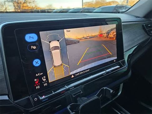 Used 2024 Volkswagen Atlas SEL Premium R-Line image 24