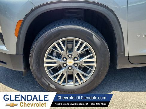 Certified 2024 Chevrolet Traverse LT AWD/4WD image 18