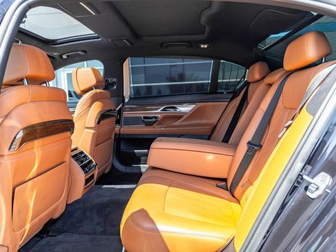 Used 2019 BMW 740i w/ Executive Package RWD image 19