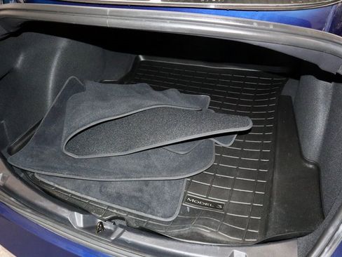 Used 2018 Tesla Model 3 Long Range image 15