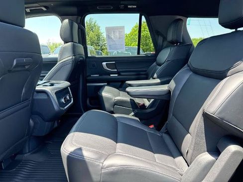 Certified 2025 Ford Expedition Max Platinum w/ Stealth Performance Package AWD/4WD image 24