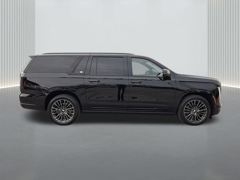 Certified 2025 Cadillac Escalade ESV Sport Platinum AWD/4WD image 7