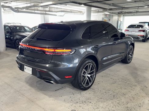 Used 2025 Porsche Macan AWD/4WD image 8