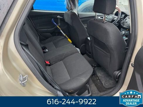 Used 2018 Ford Focus SE image 11