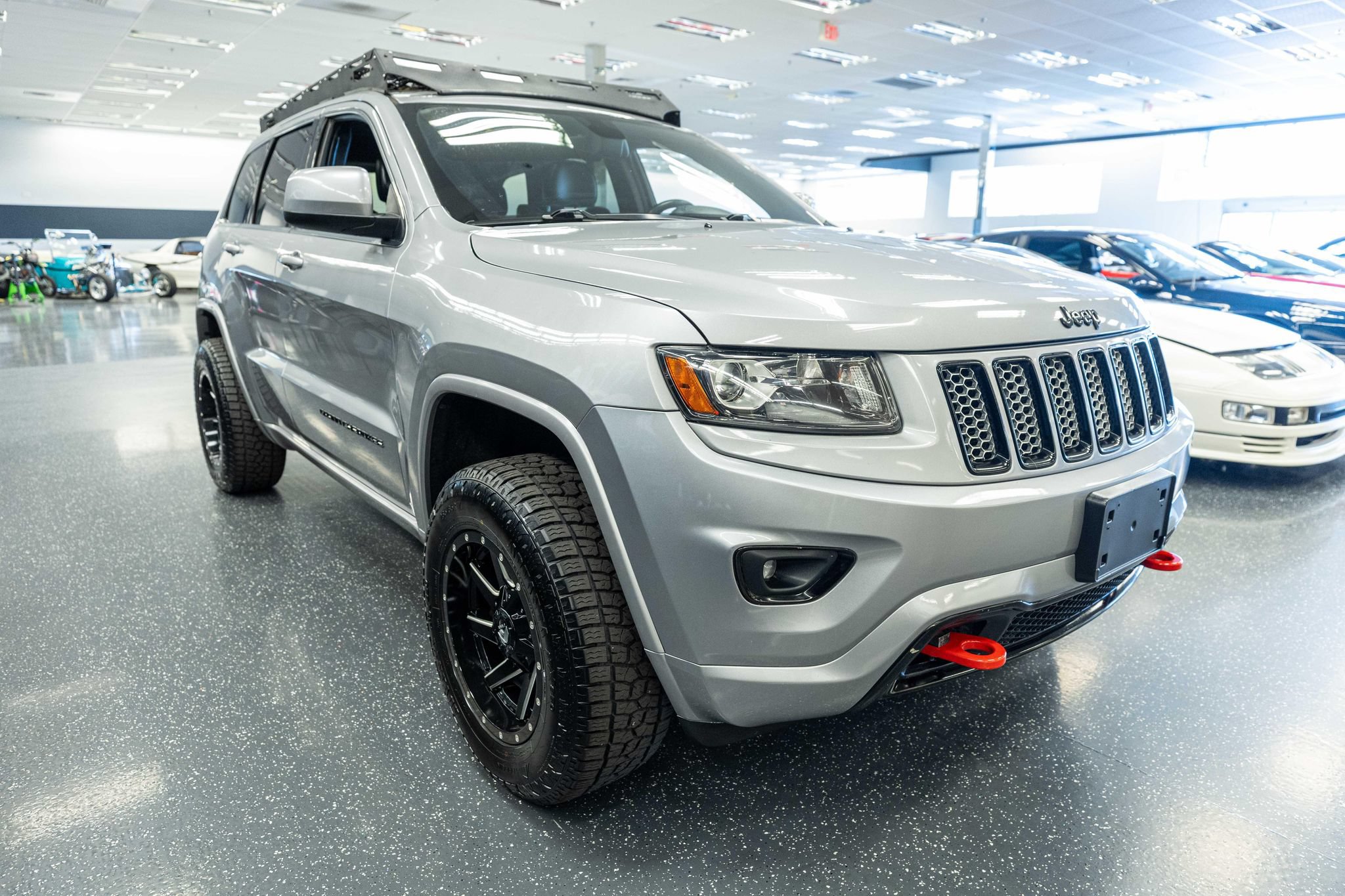 Used 2015 Jeep Grand Cherokee Altitude AWD/4WD image 3